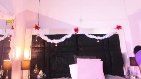 Snapshot of mia_garcia2 chatting on December 16, 9:09 pm MIA online show from December 16, 9:09 pm