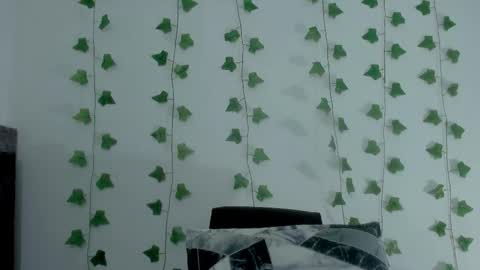 Snapshot of mia_garcia2 chatting on March 4, 10:27 pm MIA online show from March 4, 10:27 pm