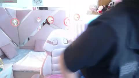 mia_garcia28 online show from December 4, 8:39 pm