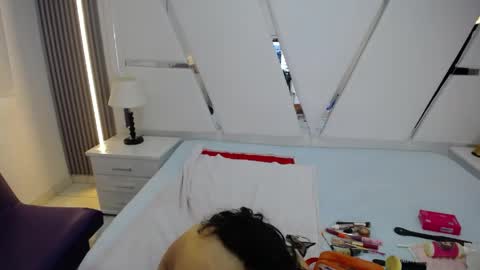 Snapshot of mia_garcia28 chatting on June 2, 1:35 pm mia_garcia28 online show from June 2, 1:35 pm