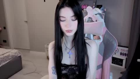 MIA HELP ME REACH 100 LIKES online show from December 3, 3:43 pm