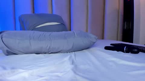  I am Mia  online show from September 27, 3:39 pm