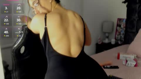 mia_honey23 online show from January 14, 8:14 pm