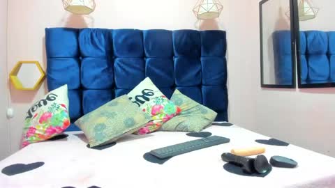 Snapshot of mia_jasmin20 chatting on May 22, 12:07 am mia_jasmin20 online show from May 22, 12:07 am