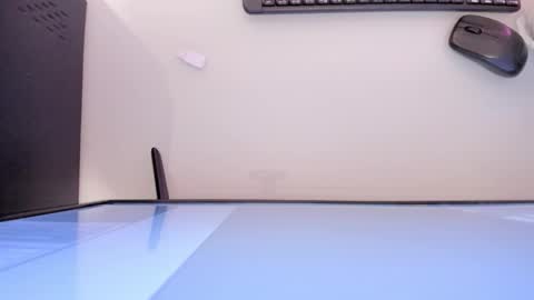 Snapshot of mia_jonnees chatting on November 1, 12:18 pm online show from November 1, 12:18 pm