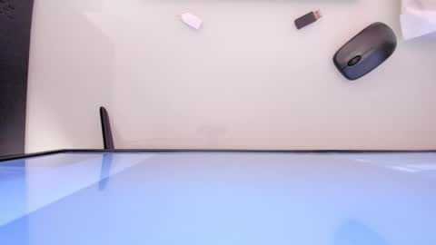 Snapshot of mia_jonnees chatting on November 4, 12:15 pm online show from November 4, 12:15 pm