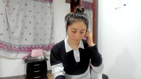 mia kaneee online show from December 12, 12:16 am
