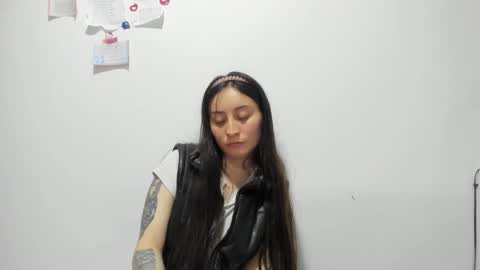 mia kaneee online show from February 21, 5:13 am
