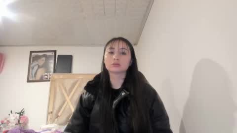 mia kaneee online show from October 1, 1:33 am