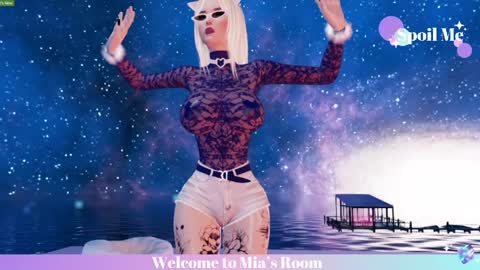 Mia online show from April 8, 6:08 pm