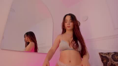 Snapshot of mia_lombana chatting on November 17, 8:25 pm mia_lombana online show from November 17, 8:25 pm