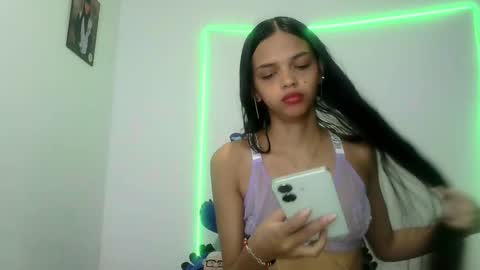Snapshot of mia_lucy_21 chatting on October 20, 7:47 pm mia lucy 21 online show from October 20, 7:47 pm