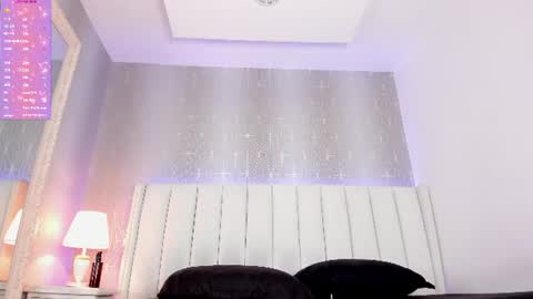 Snapshot of mia_medina chatting on July 18, 8:01 pm online show from July 18, 8:01 pm