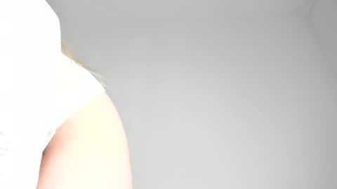 Mia here Appreciate your support online show from April 17, 9:34 am