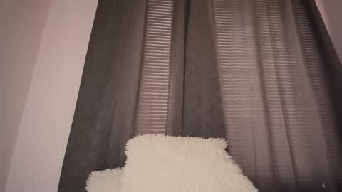 mia independent model online show from October 17, 2:08 pm