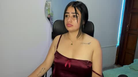 mia_mills777 online show from September 23, 4:04 am