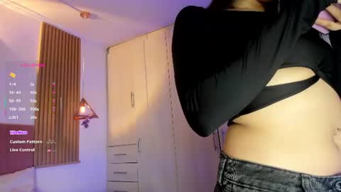 Mia Nevaeh - follow me online show from June 8, 8:09 pm