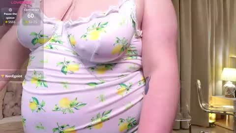 Sweet Mia online show from July 9, 6:56 pm