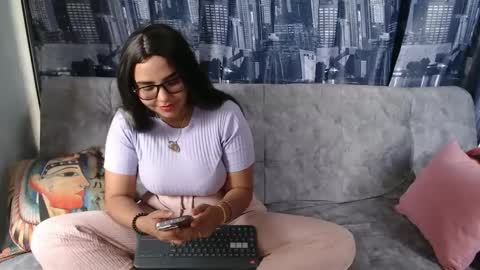 Mia  online show from January 24, 8:22 pm