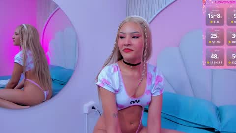 Snapshot of mia_poppy chatting on April 25, 3:20 am Yessica online show from April 25, 3:20 am