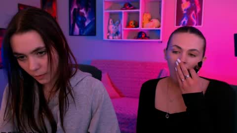 mia online show from April 25, 1:41 pm