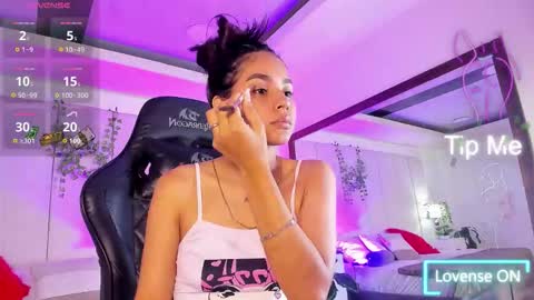 mia rousse25 online show from February 17, 3:08 pm