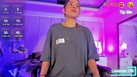 mia rousse25 online show from April 5, 12:08 am