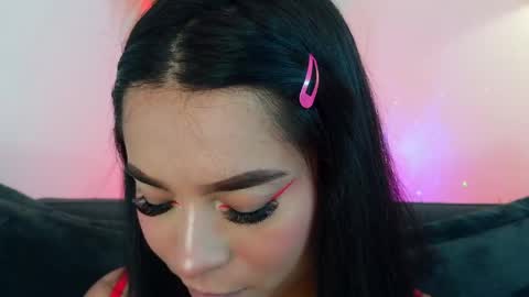 Mia online show from April 9, 7:52 pm