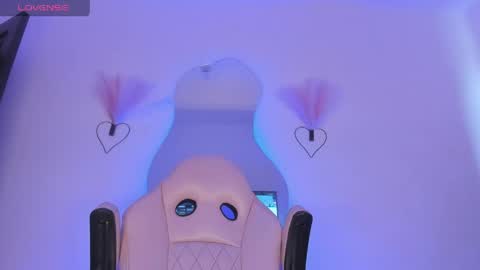 mia_royal online show from April 18, 6:56 pm