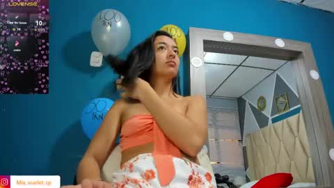 Snapshot of mia_scarlet69 chatting on May 7, 12:10 pm MIA HOT online show from May 7, 12:10 pm