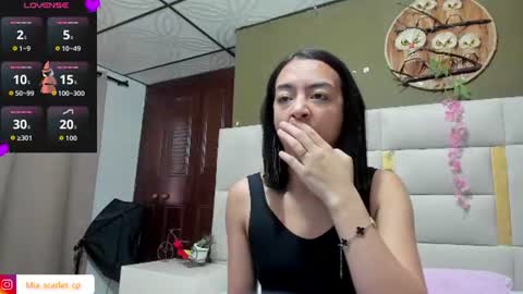 Snapshot of mia_scarlet69 chatting on June 11, 12:14 pm MIA HOT online show from June 11, 12:14 pm
