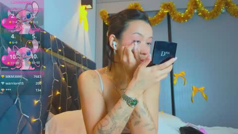 Mia online show from January 6, 12:24 pm