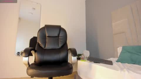 mia_smith_x online show from March 4, 1:45 am