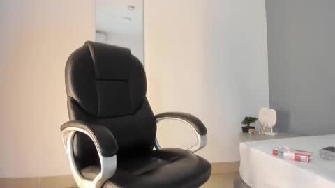 mia_smith_x online show from March 6, 10:58 pm