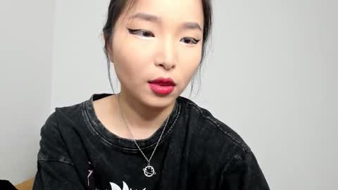 Snapshot of mia_soyun chatting on February 18, 2:57 pm Your Soyun online show from February 18, 2:57 pm