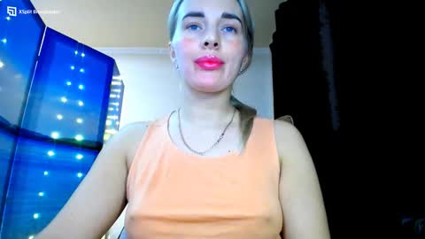 Snapshot of mia_sunnyy chatting on January 19, 8:30 pm Mia. online show from January 19, 8:30 pm