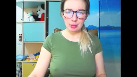 Mia. online show from November 28, 11:24 am