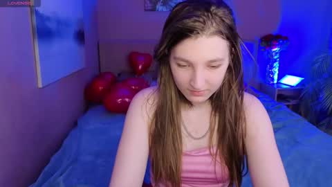 Mia online show from February 13, 10:33 am