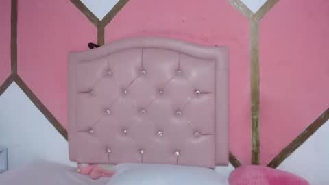 Snapshot of mia_wilsom chatting on January 5, 5:27 pm Mia online show from January 5, 5:27 pm