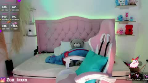 Snapshot of miaa_foxx_ chatting on May 7, 9:09 pm Mia online show from May 7, 9:09 pm