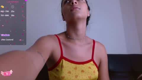 Snapshot of miaa_heart chatting on January 21, 11:46 am Mia online show from January 21, 11:46 am