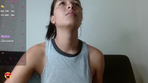 Snapshot of miaa_heart chatting on February 17, 12:05 pm Mia online show from February 17, 12:05 pm