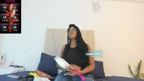 Snapshot of miaa_khaliffa_ chatting on September 24, 11:57 am Mia online show from September 24, 11:57 am