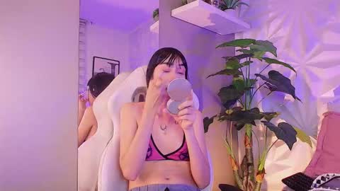 miaa_lee777 online show from December 13, 10:26 pm