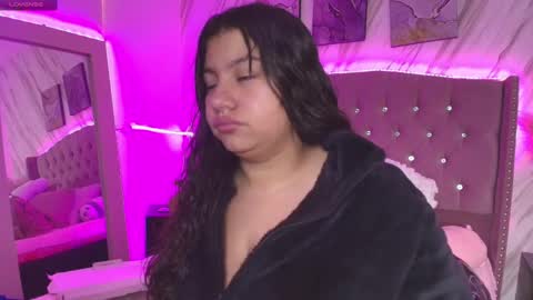 Snapshot of miaa_smiith1 chatting on December 4, 11:41 am miaa_smiith1 online show from December 4, 11:41 am