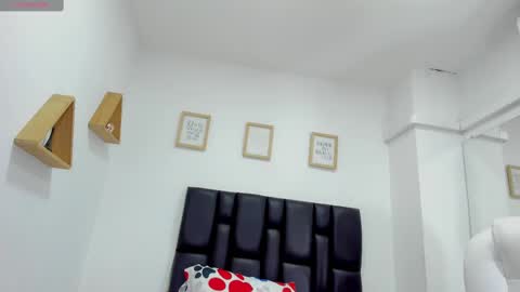 mia sofia online show from January 16, 3:56 pm