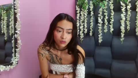 Snapshot of miaa_thopmson chatting on March 5, 1:42 am Miaa online show from March 5, 1:42 am