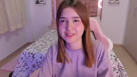 Mia  online show from July 13, 5:43 am