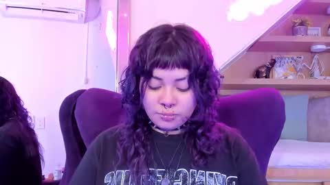 Snapshot of miaamane chatting on October 22, 3:07 am Mia online show from October 22, 3:07 am