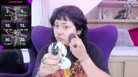 Snapshot of miaamane chatting on January 6, 12:20 pm Mia online show from January 6, 12:20 pm